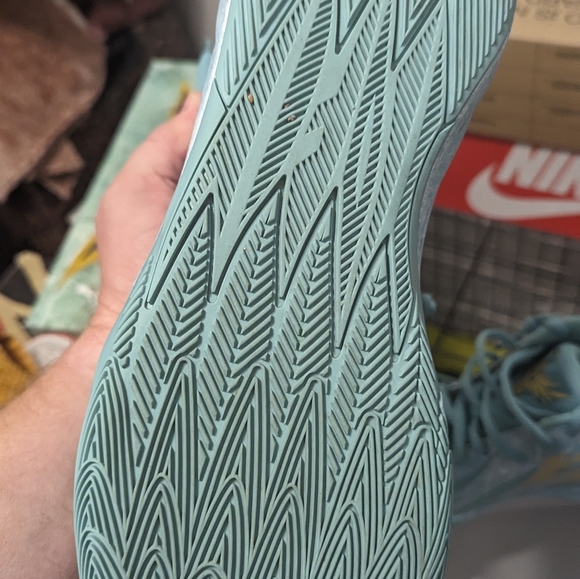 Puma Melo Shoes - Picture 2 of 6